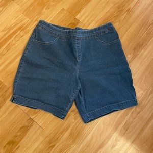 Ladies denim shorts